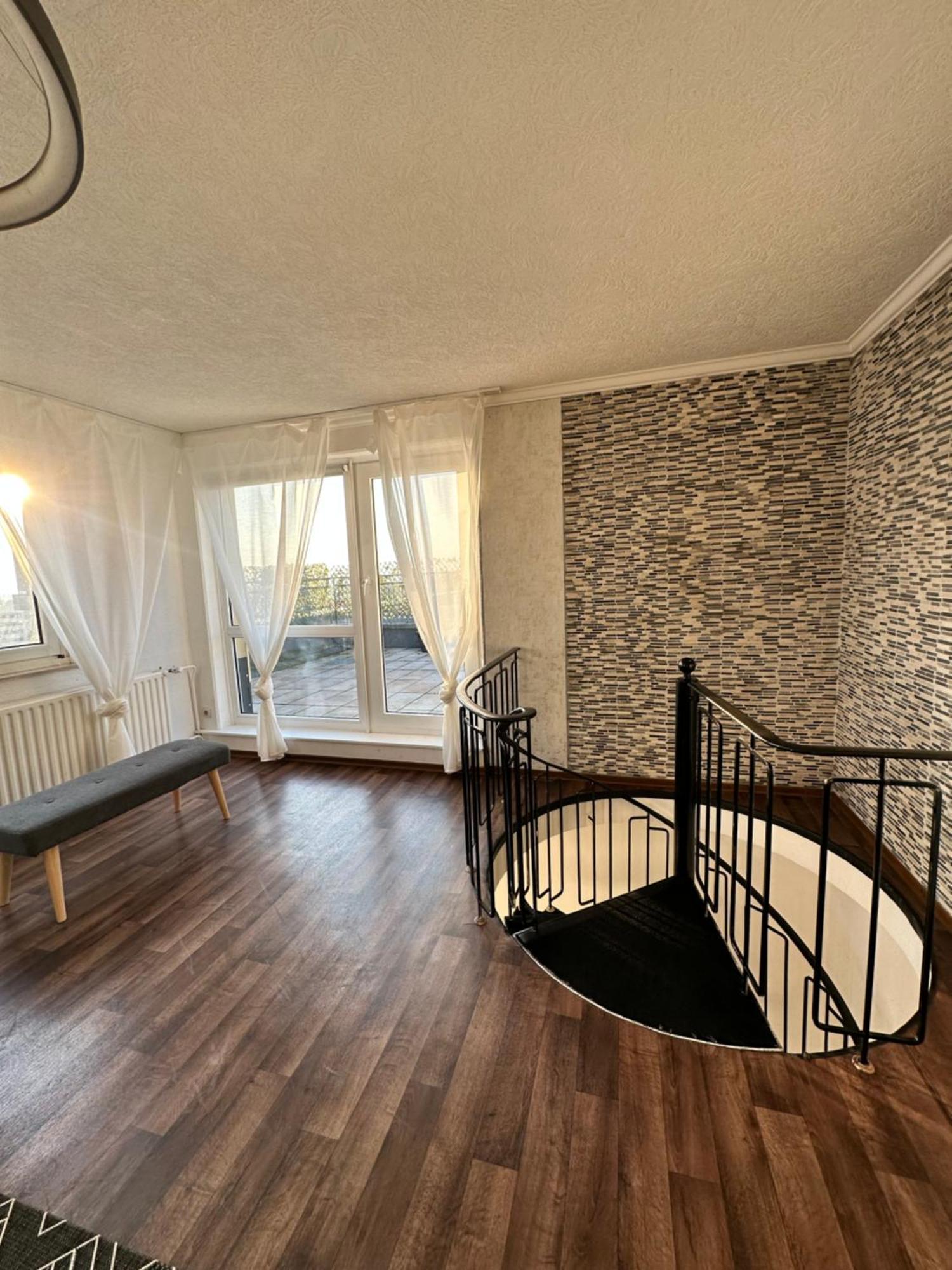 Maisonette Penthouse Laatzen - 5 Min To Messe Hannover Eksteriør billede